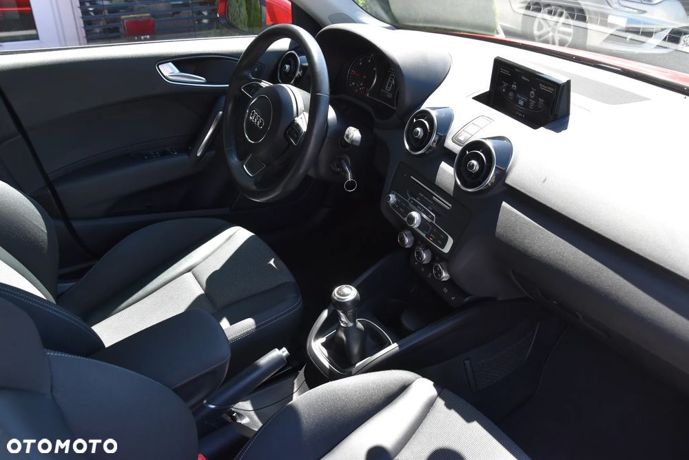 Audi A1 Sportback 1.6 TDI design - 15