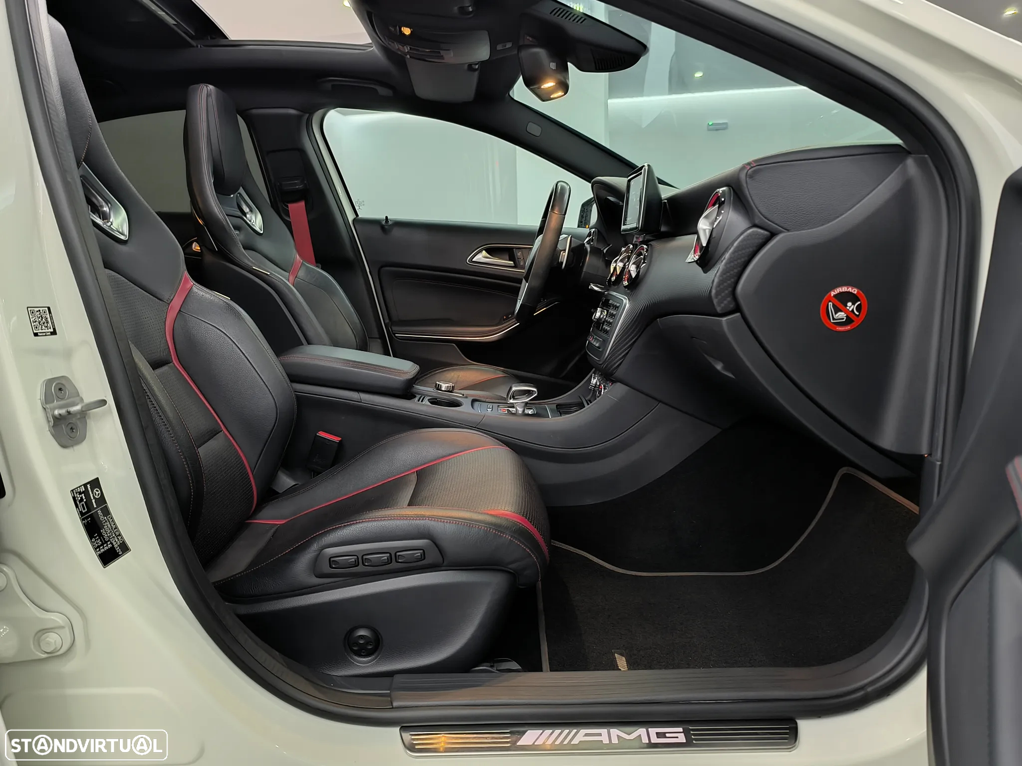 Mercedes-Benz A 45 AMG 4Matic Speedshift 7G-DCT - 30