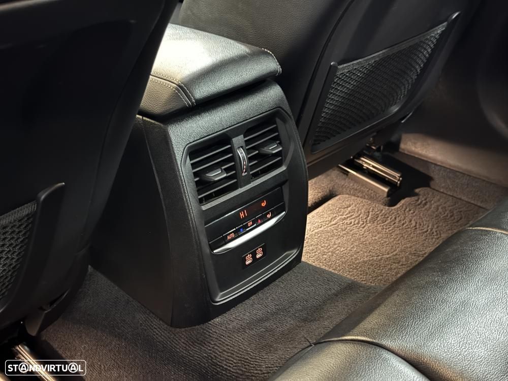 BMW 318 d Aut. Sport Line - 49