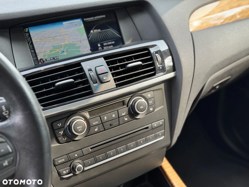 BMW X3 xDrive20d - 16