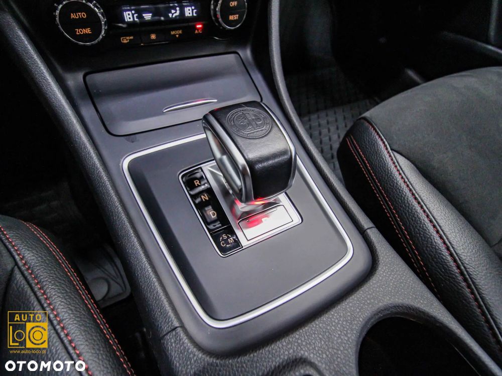 Mercedes-Benz Klasa A 45 AMG 4-Matic - 22