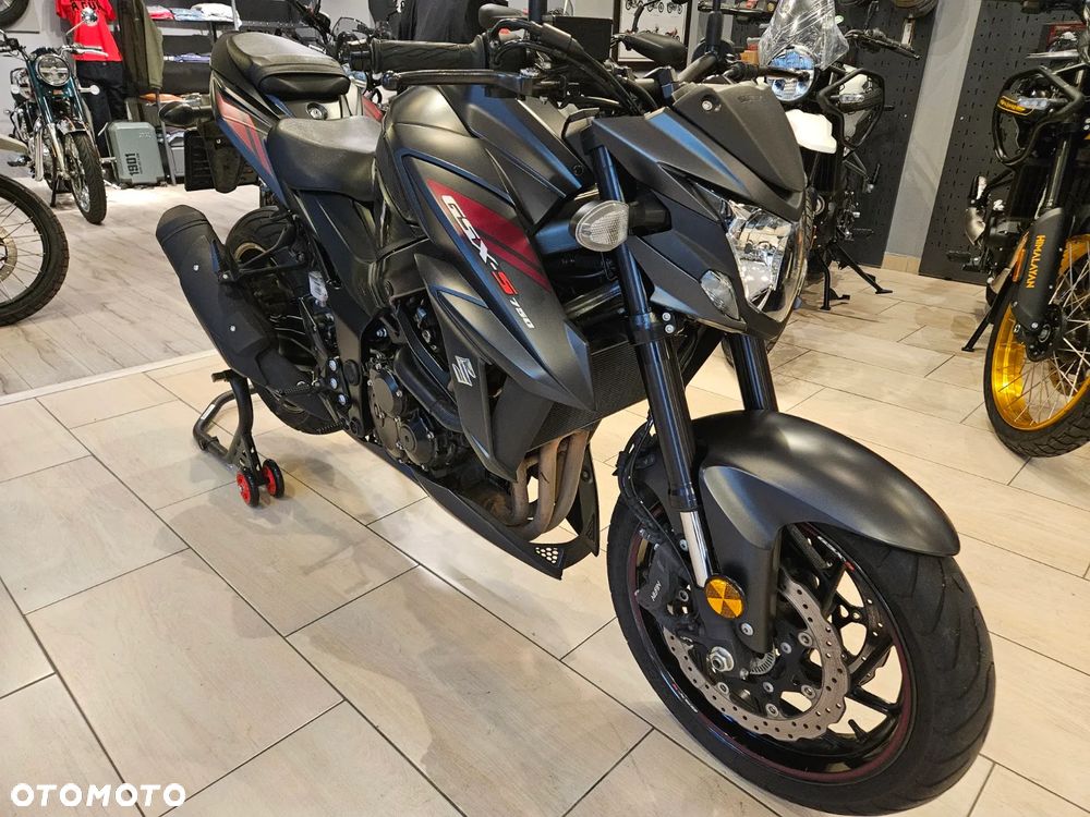 Suzuki GSX