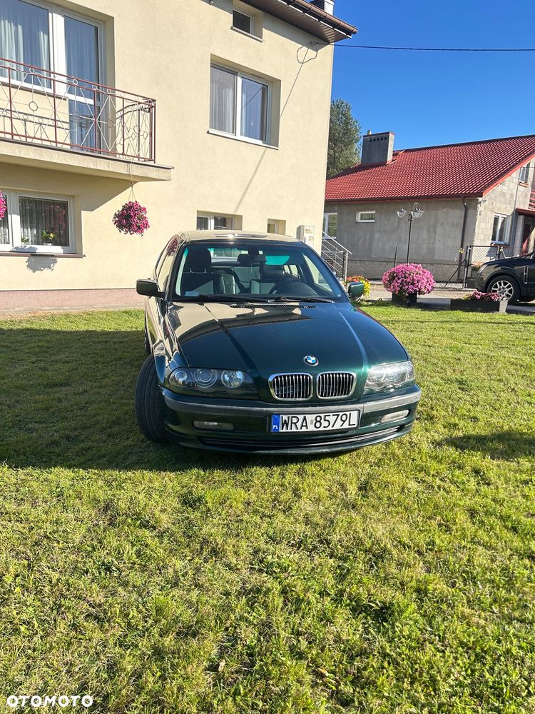 BMW Seria 3 328i - 2