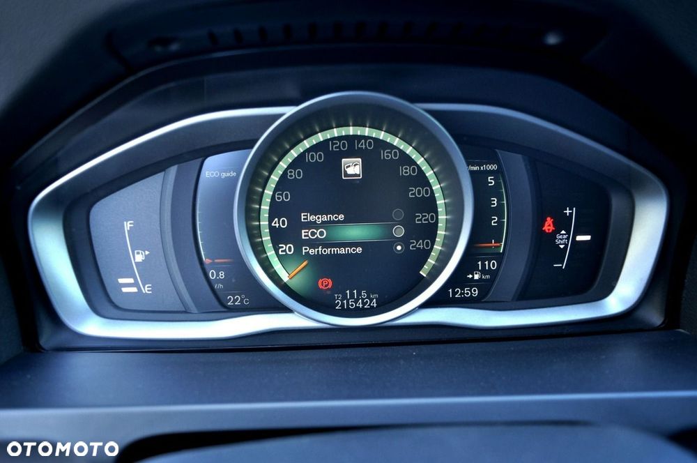 Volvo V60 D2 Drive-E Momentum - 26