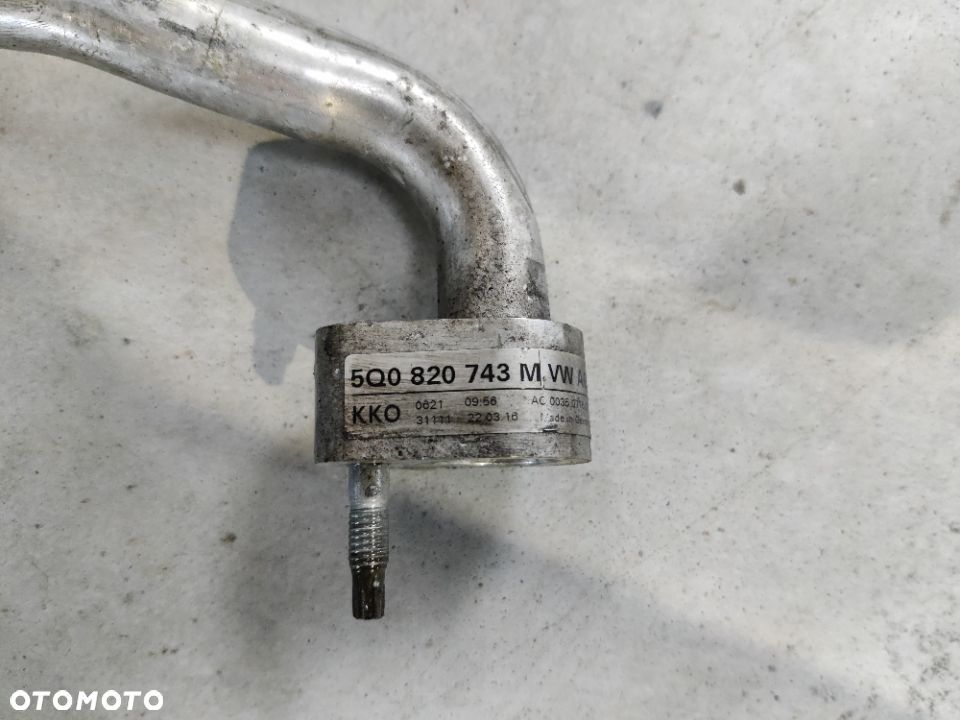 Przewód klimatyzacji Skoda Octavia 3 Superb Seat Leon VW Golf Passat Touran Audi A3 Rurka 5Q0820743M - 4