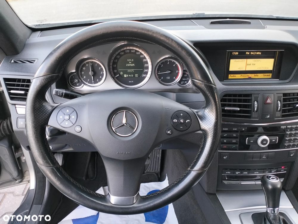 Mercedes-Benz Klasa E - 27
