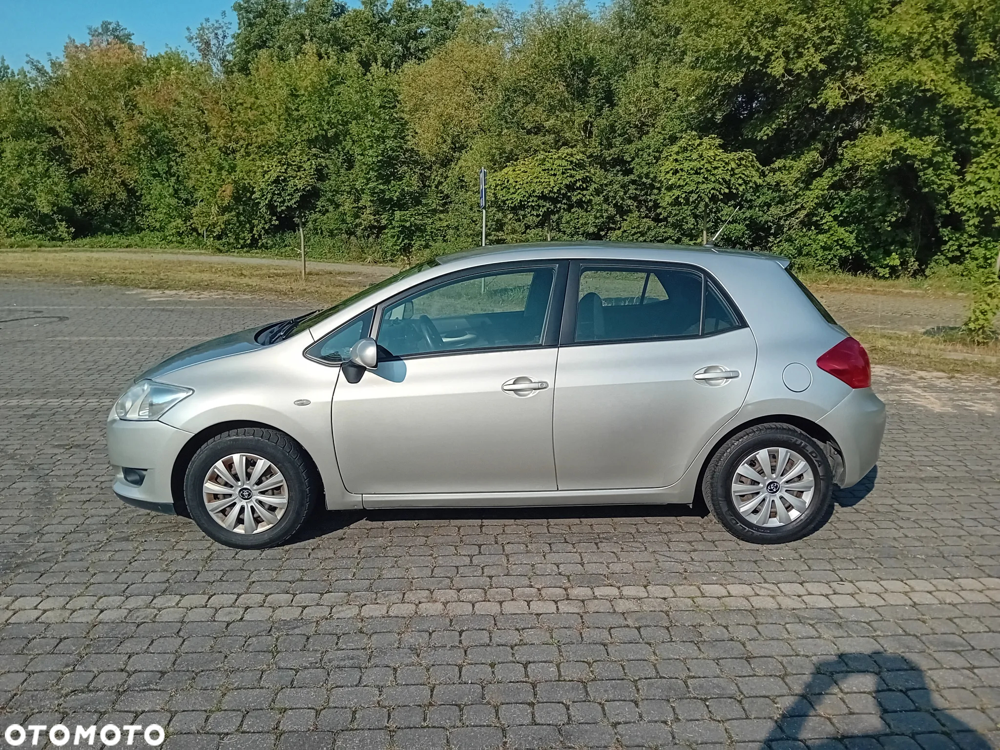Toyota Auris - 2