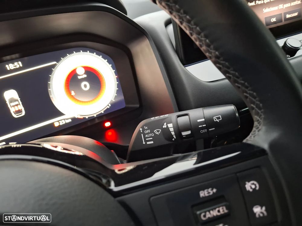Nissan Qashqai 1.3 DIG-T N-Connecta LED - 16