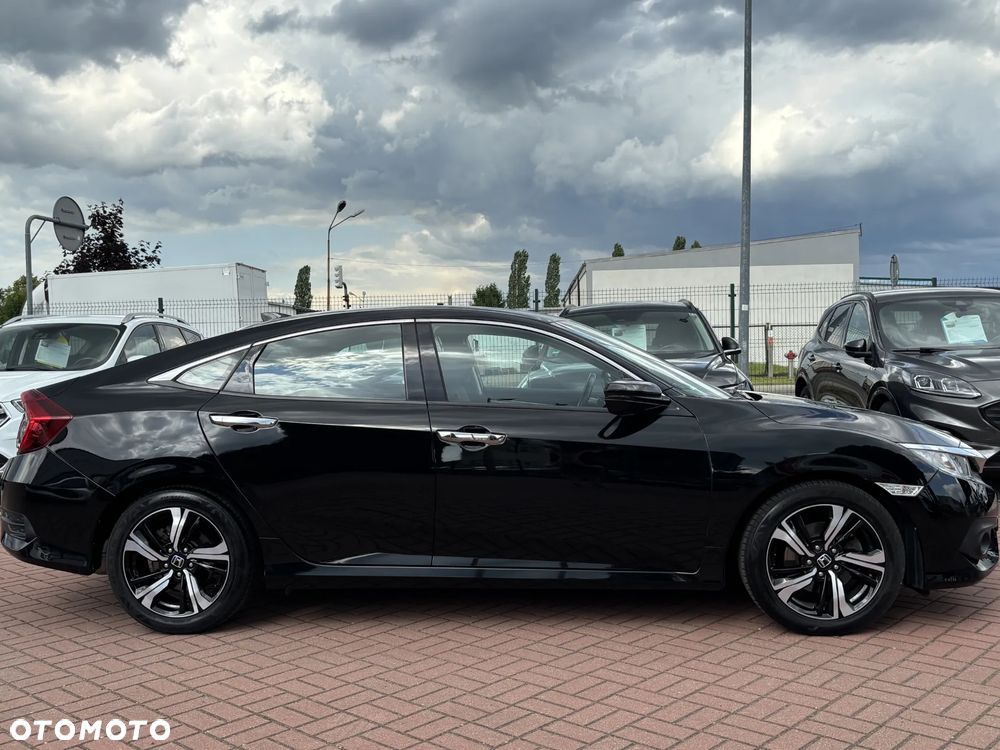 Honda Civic 1.5 T Elegance - 11