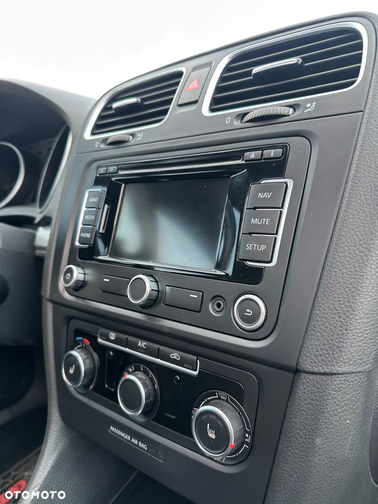 Volkswagen Golf - 14