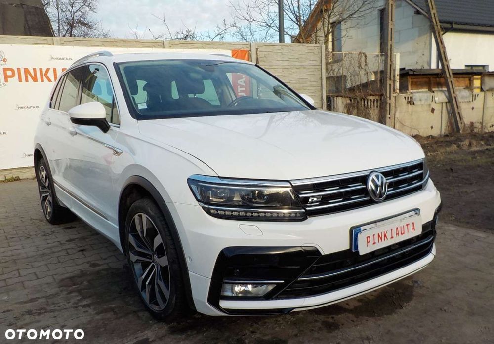 Volkswagen Tiguan - 1