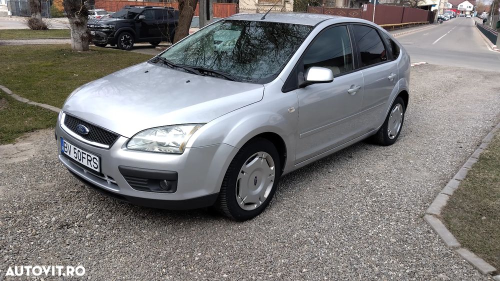 Ford Focus 1.6 16V Titanium - 1