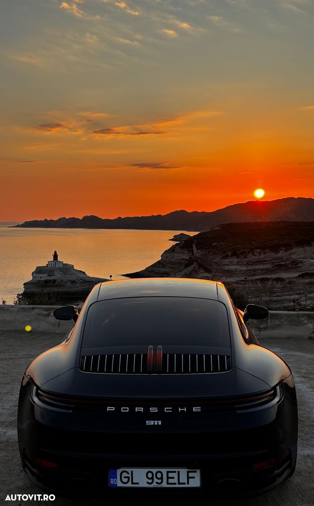 Porsche 911 Carrera 4 PDK - 21
