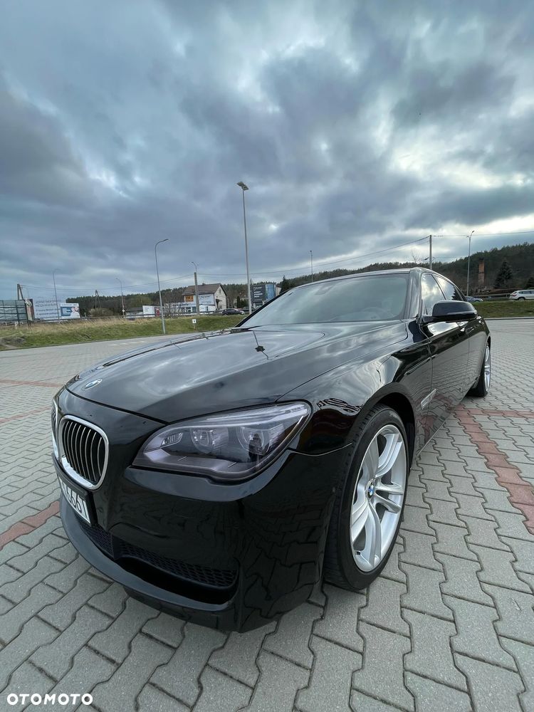 BMW Seria 7 740Li - 11