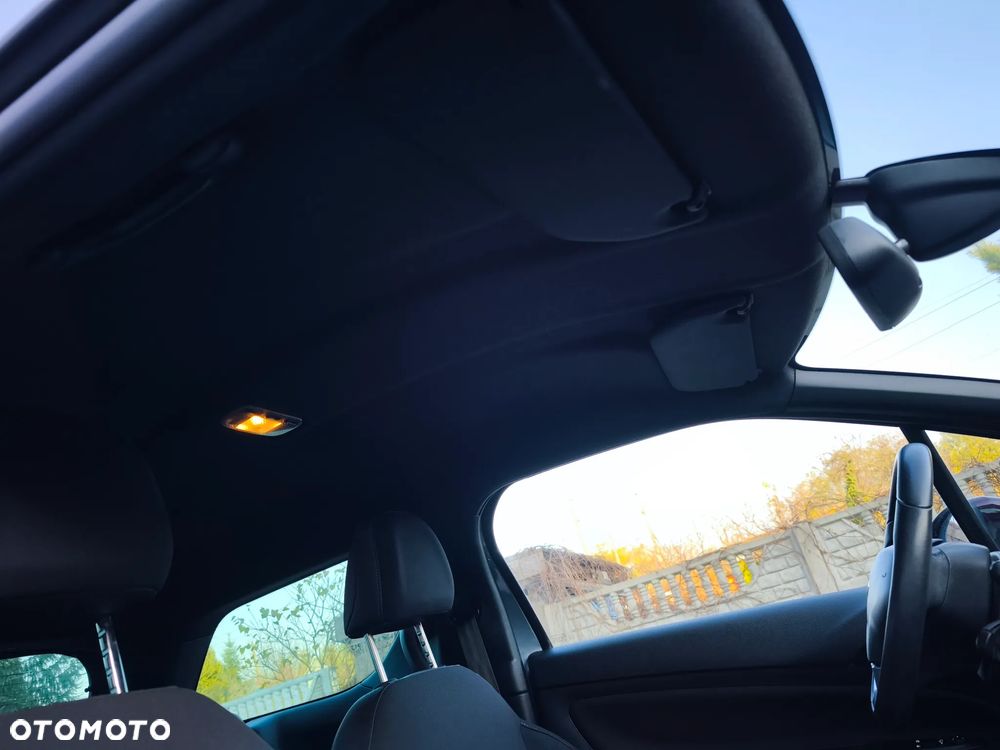 Citroën DS3 1.6 HDi SoChic - 27