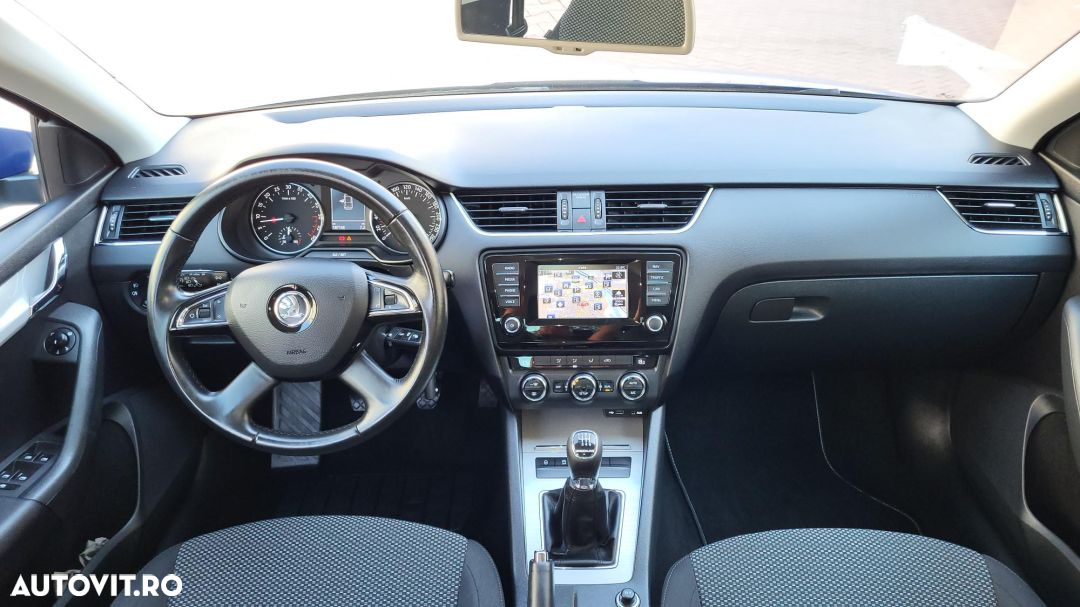 Skoda Octavia 1.6 TDI GREENLINE - 9