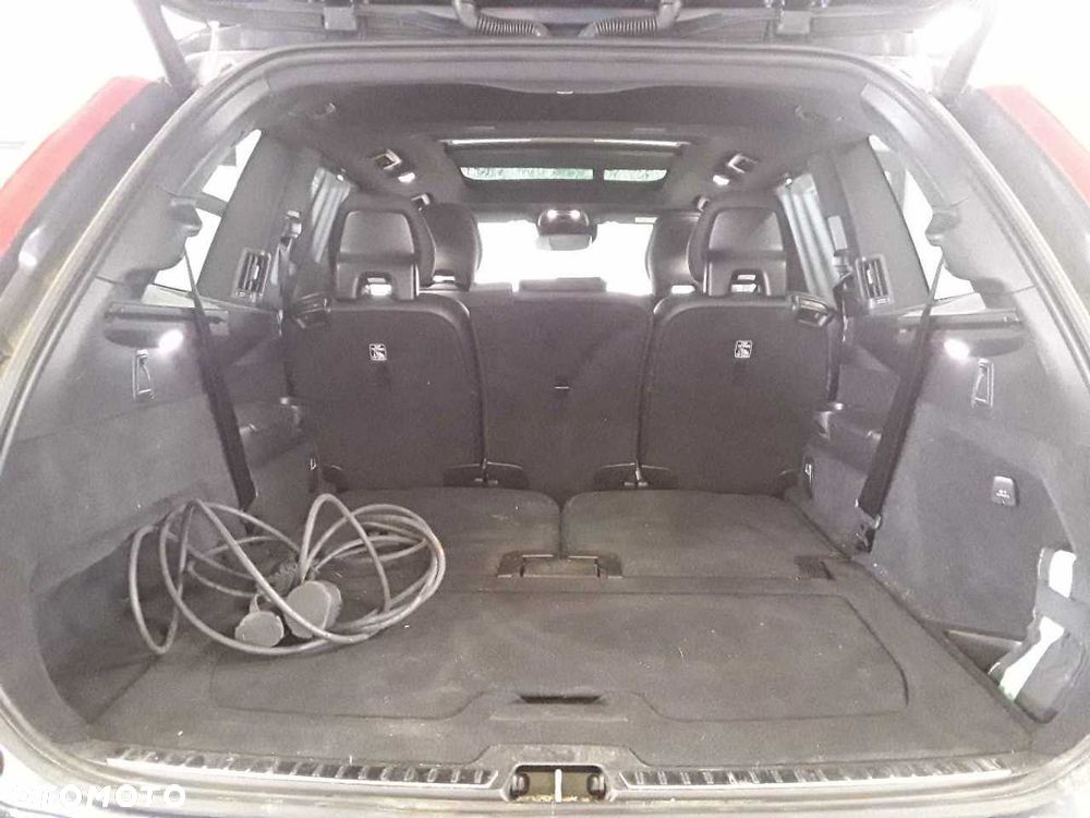 Volvo XC 90 T8 AWD Plug-In Hybrid R-Design 7os - 23