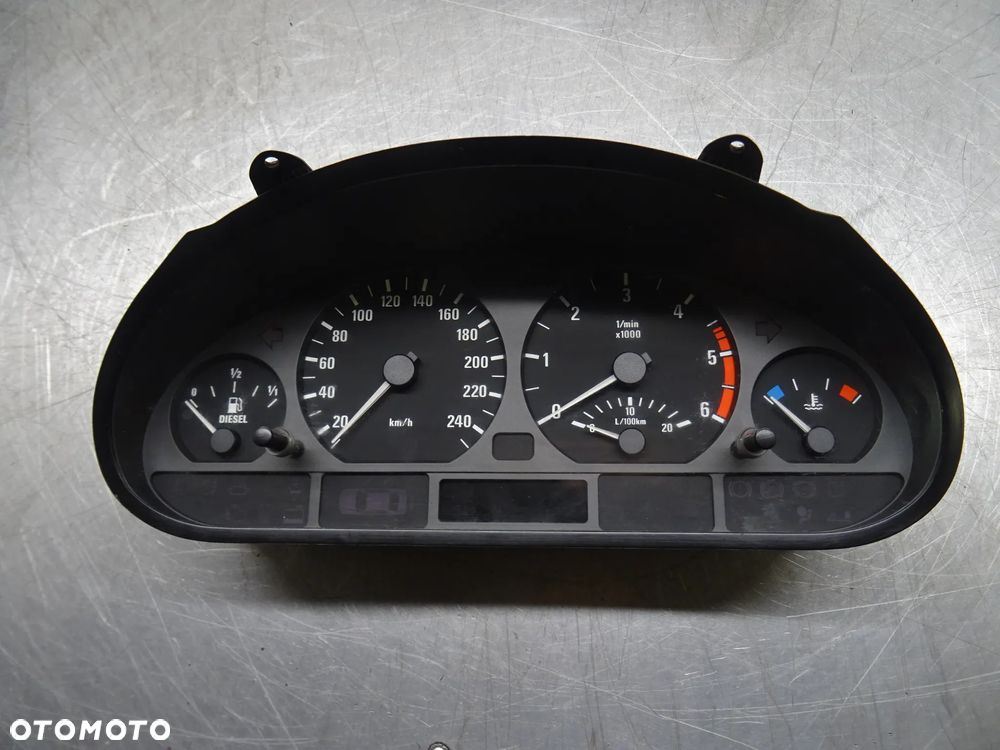 BMW E46 SEDAN 2.0D M47 LICZNIK ZEGARY 6906890 - 1