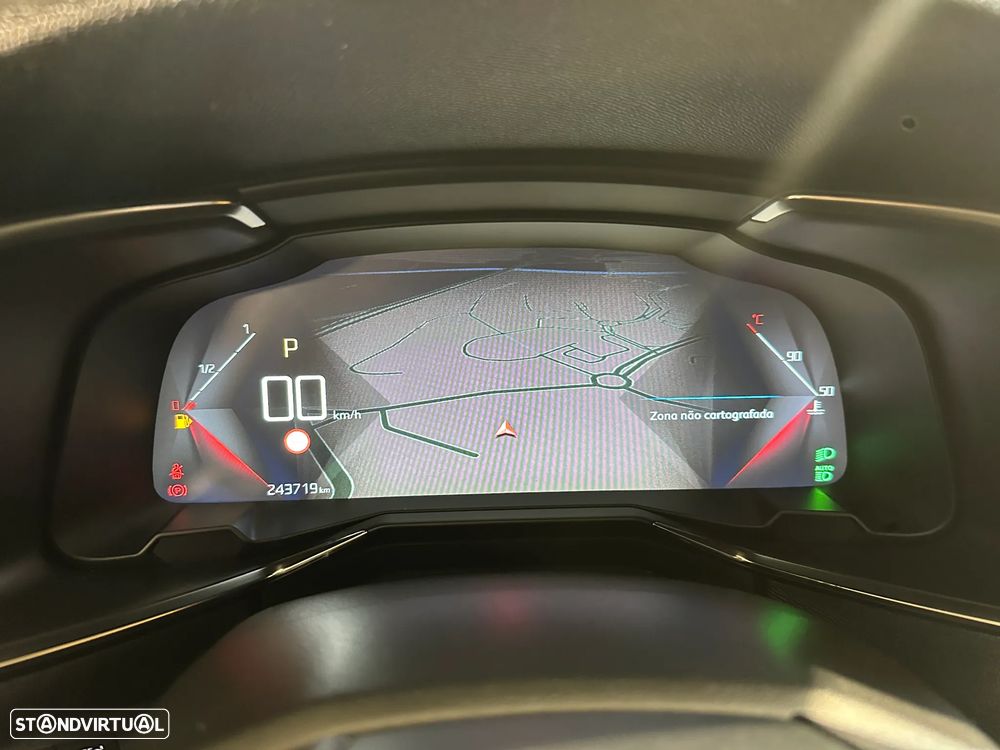 DS DS7 Crossback 1.5 BlueHDi Performance Line EAT8 - 17