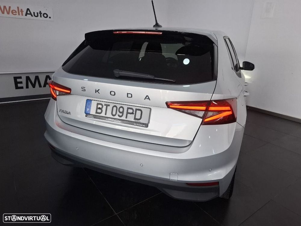 Skoda Fabia 1.0 TSI Selection DSG - 7