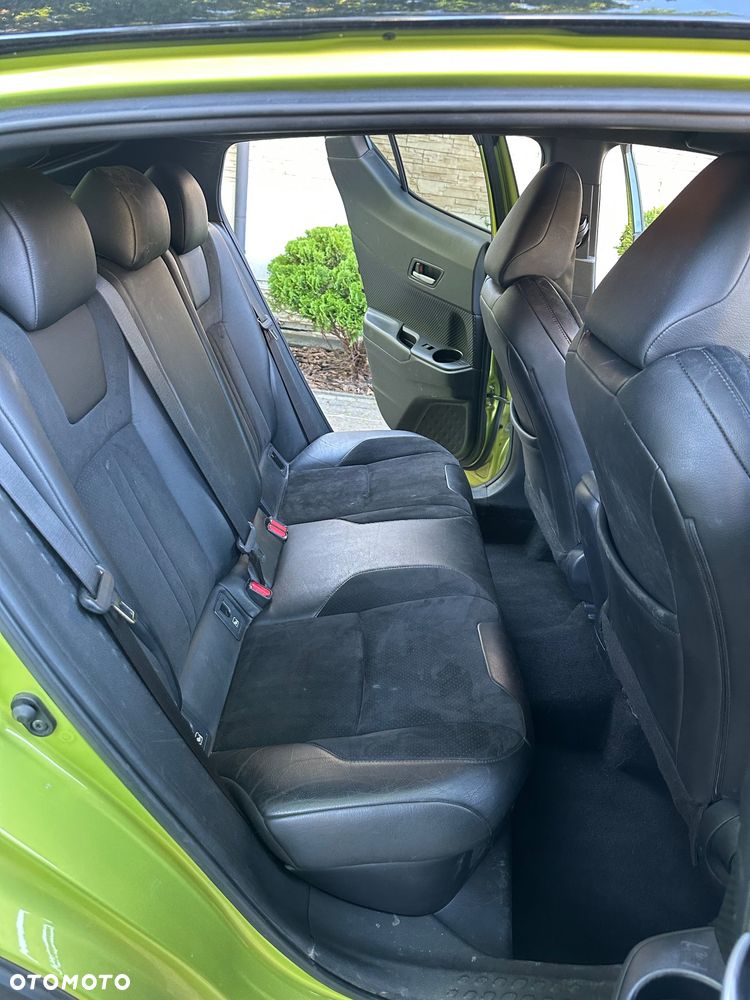 Toyota C-HR 1.8 Hybrid Neon Lime powered by JBL - 9