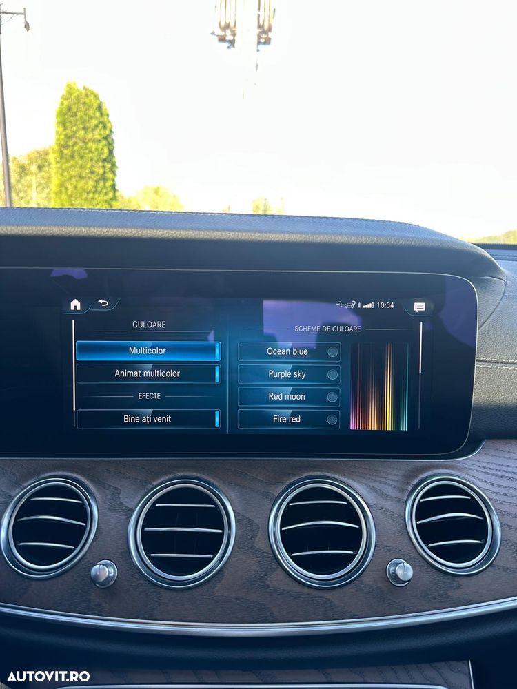 Mercedes-Benz E 220 d T 9G-TRONIC Exclusive - 22