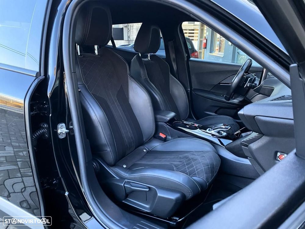 Peugeot 2008 1.2 PureTech GT EAT8 - 5