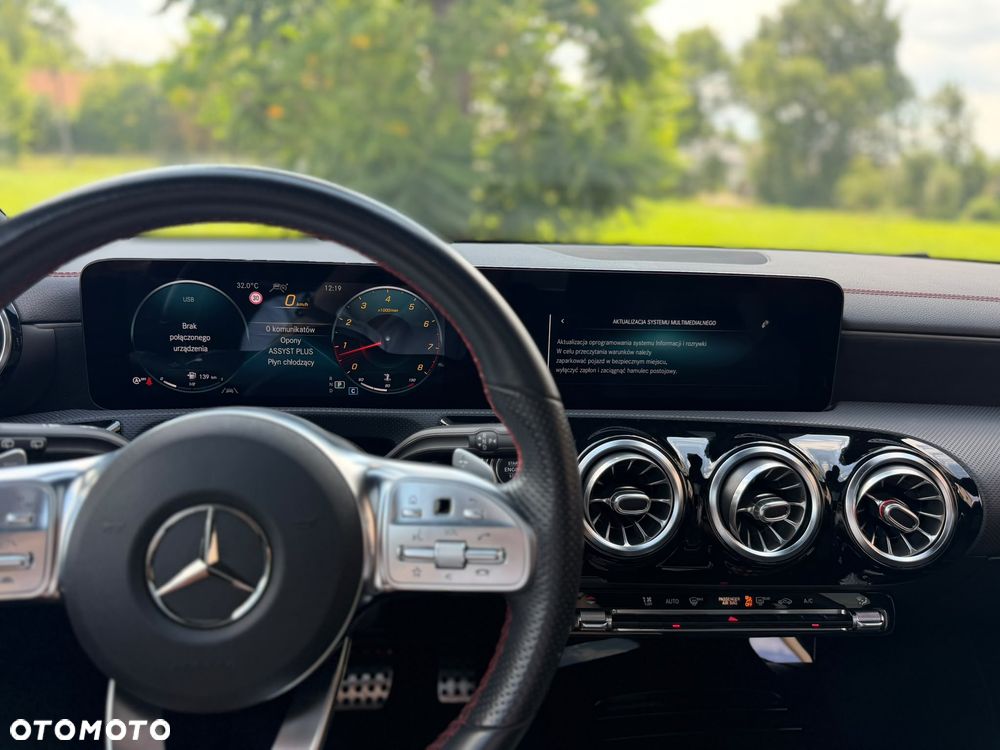 Mercedes-Benz CLA 250 4Matic 8G-DCT AMG Line Advanced Plus - 20