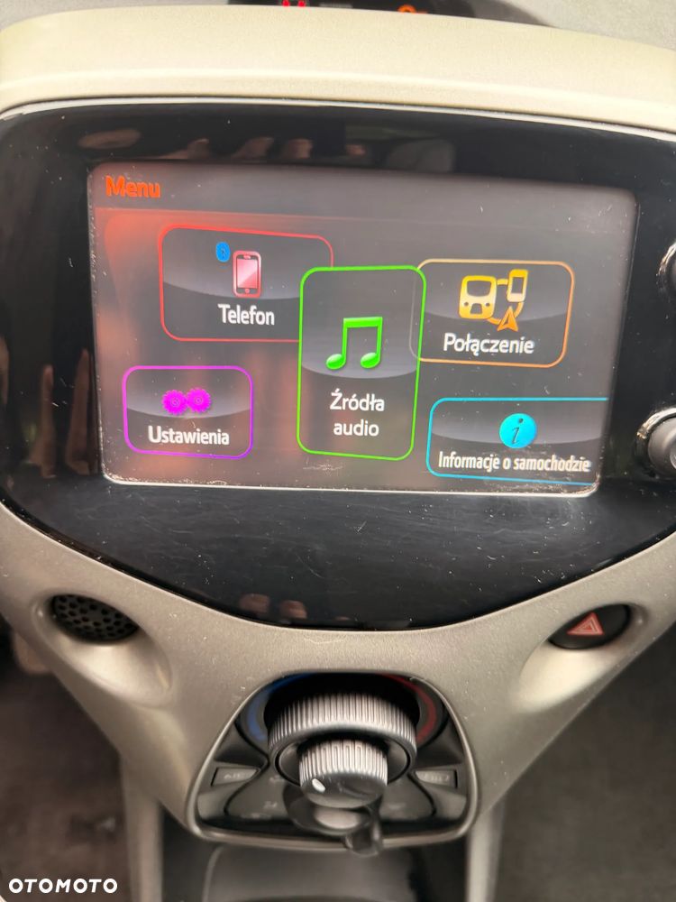Toyota Aygo x-clusiv - 13