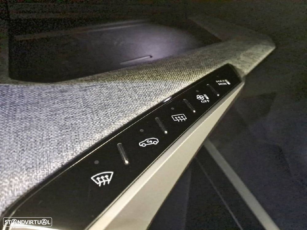 Peugeot 5008 1.2 Hybrid Allure e-DCS6 - 22