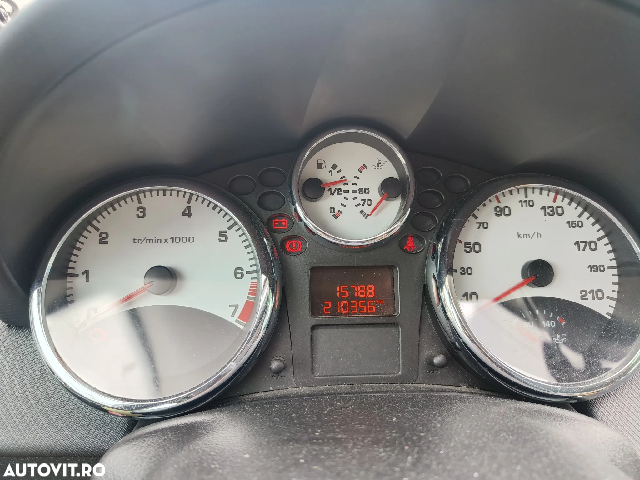 Peugeot 207 1.6E Sport - 7