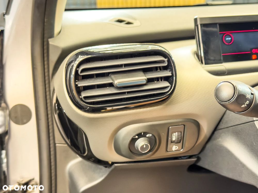 Citroën C4 Cactus 1.2 PureTech Feel S&S EAT6 - 38