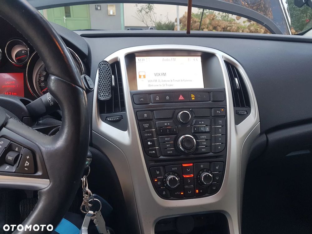 Opel Astra 1.4 T Sport - 22