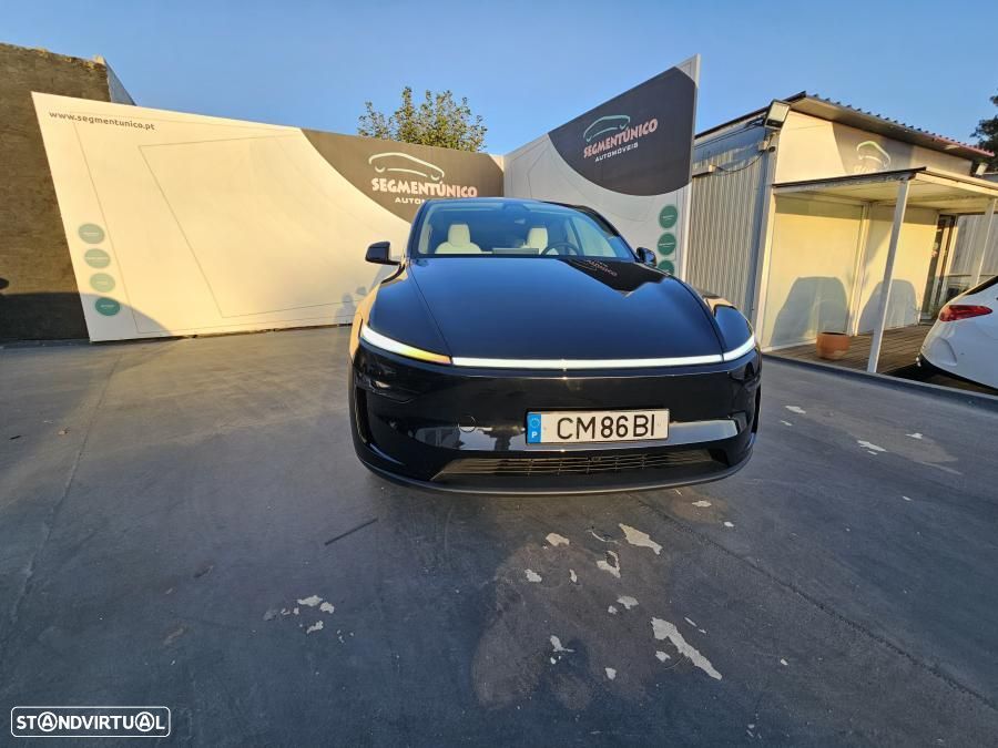 Tesla Model Y Long Range Dual Motor AWD - 5