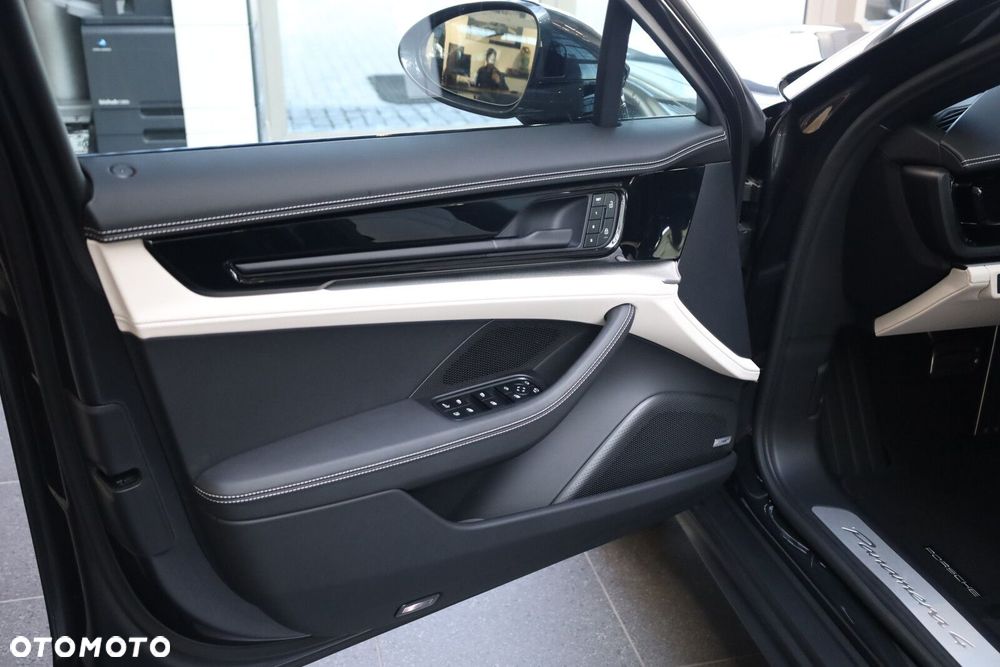 Porsche Panamera - 14