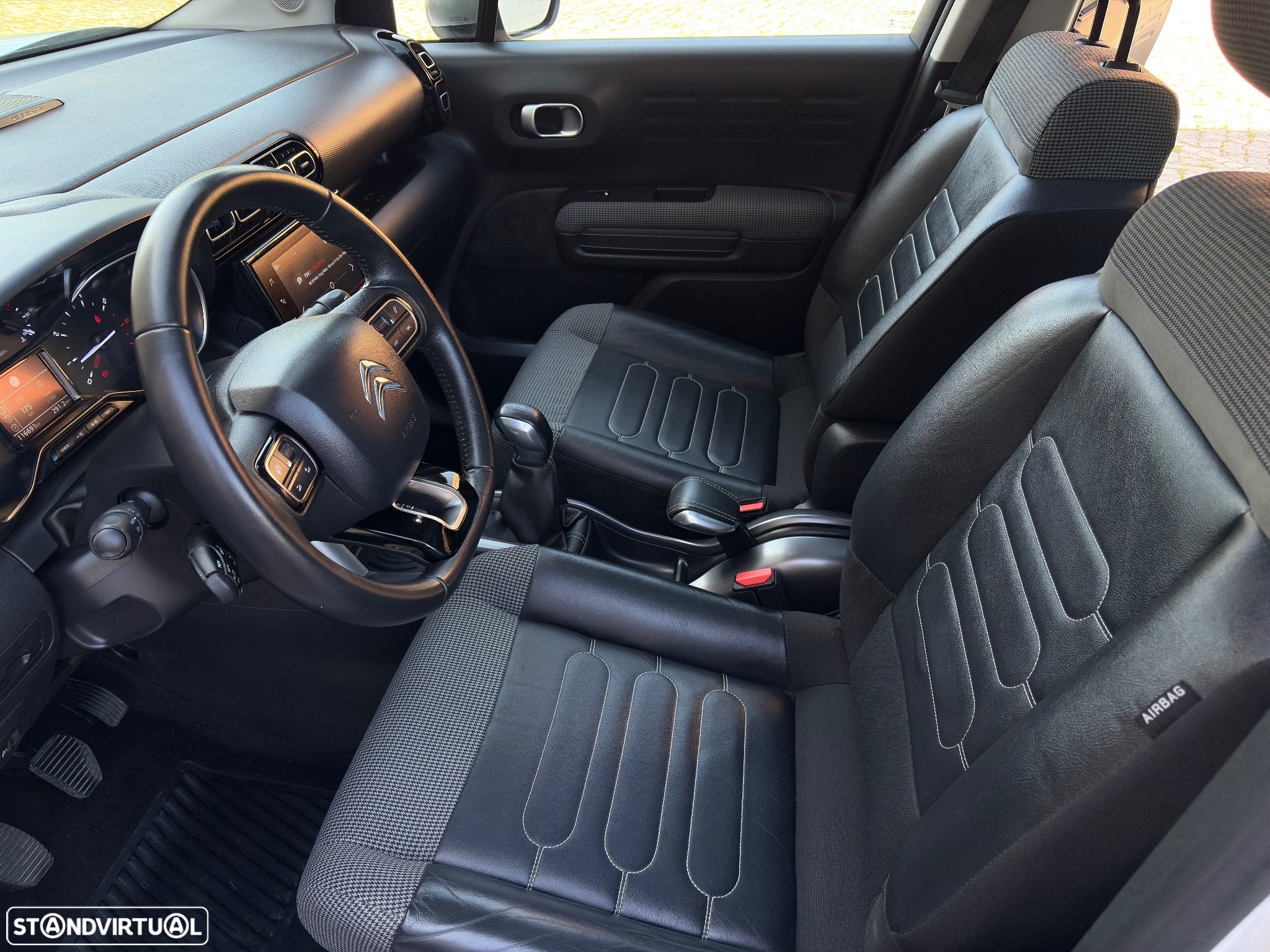 Citroën C3 Aircross 1.6 BlueHDi Shine - 10