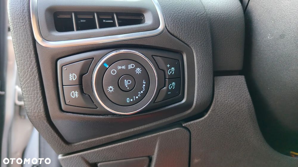 Ford Focus 1.0 EcoBoost Titanium - 32