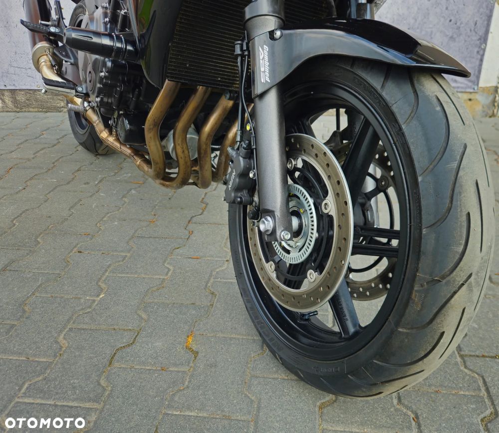 Honda CBF - 32