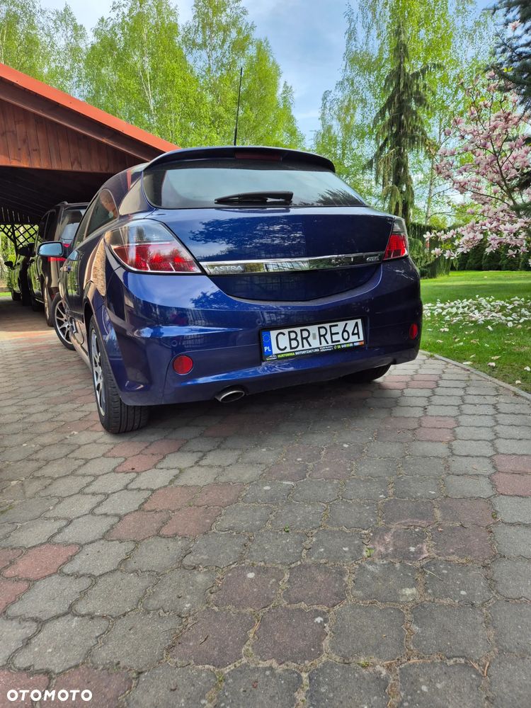 Opel Astra III GTC 1.6 Limited - 4