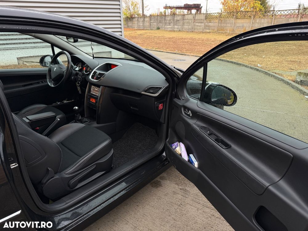 Peugeot 207 - 10