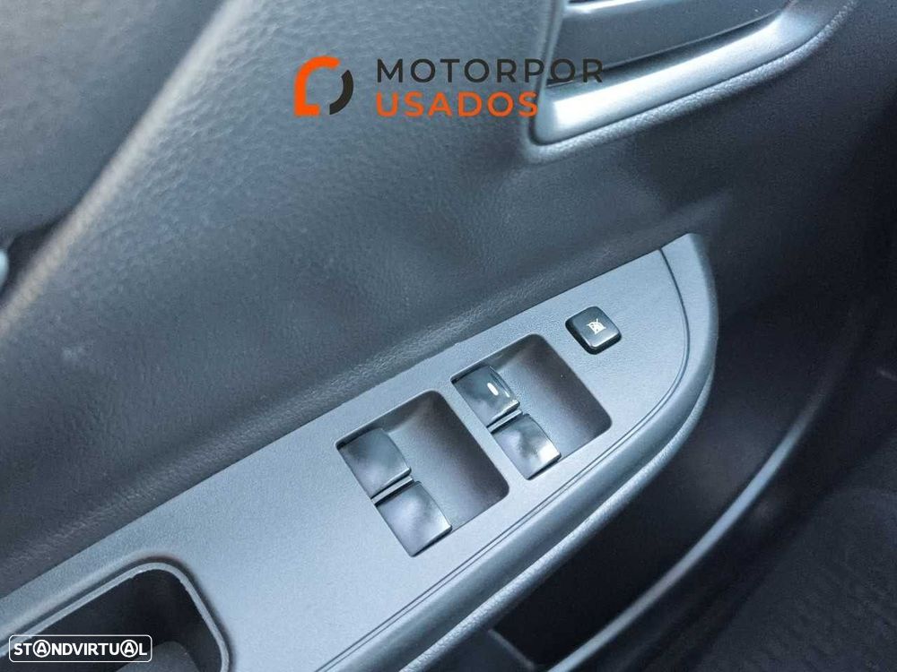 Mitsubishi L200 2.3 DI-D CD Invite 2WD - 20