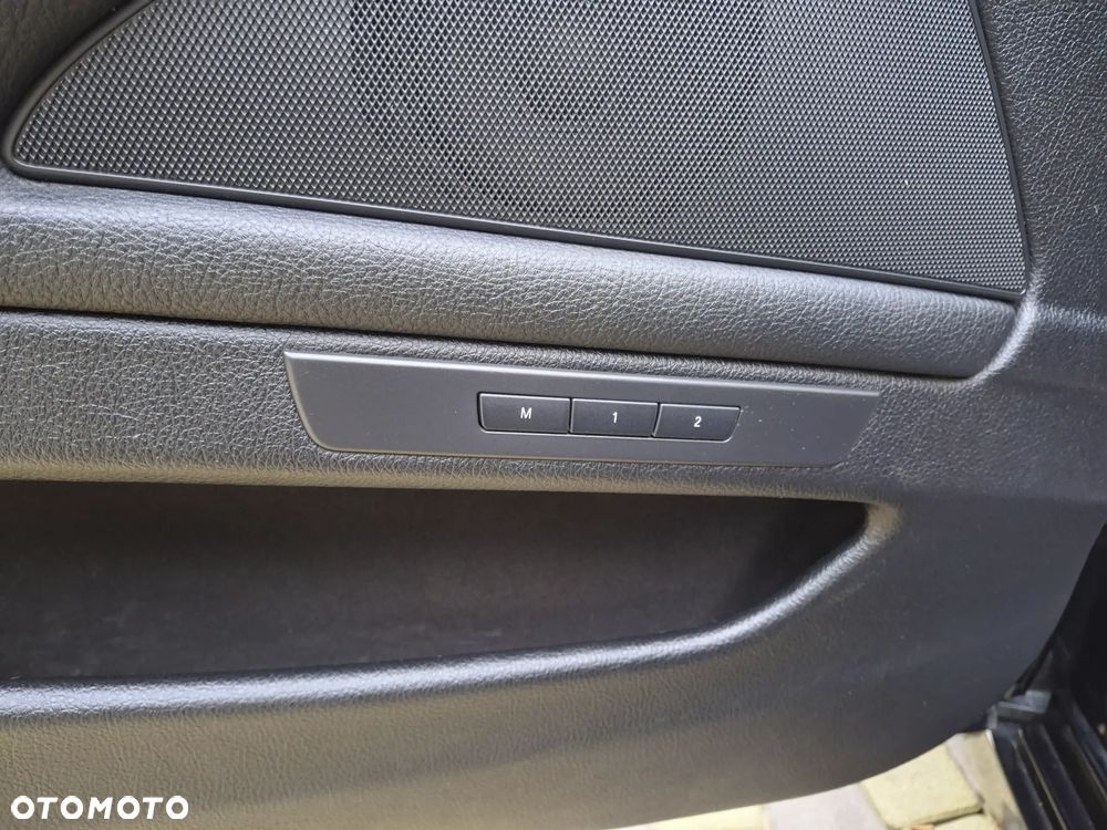 BMW Seria 5 520d - 22