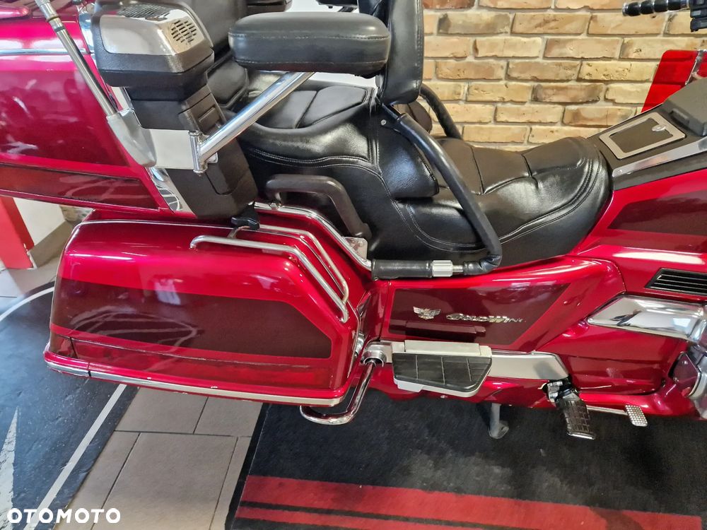 Honda GL - 32