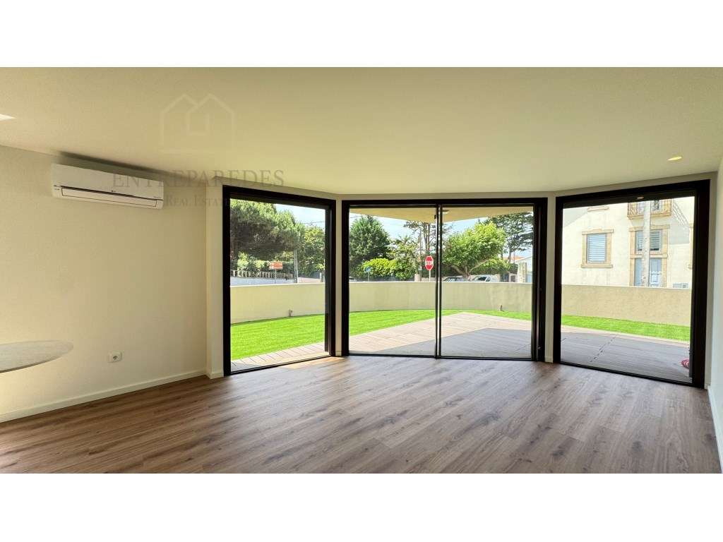 Apartamento T1 Novo com jardim, estacionamento e arrumo para compra... - Grande imagem: 2/38