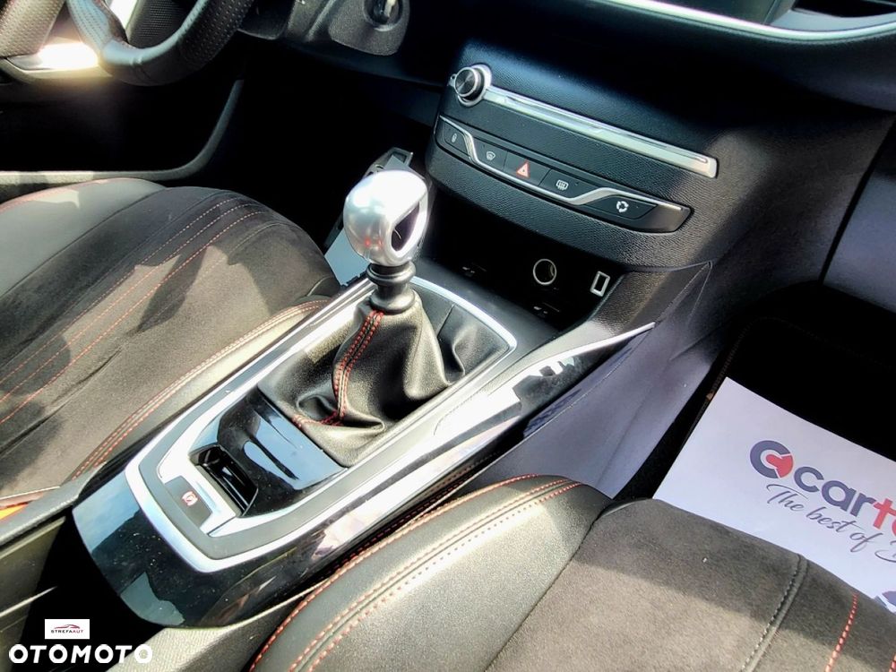 Peugeot 308 - 24