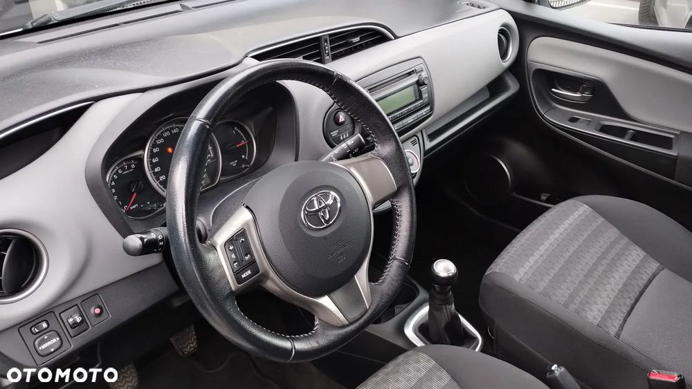 Toyota Yaris - 13