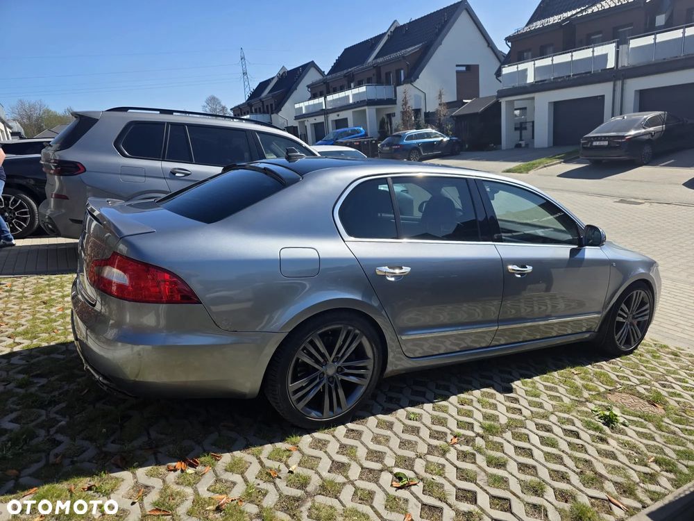 Skoda Superb 3.6 FSI 4x4 Platinum DSG - 2