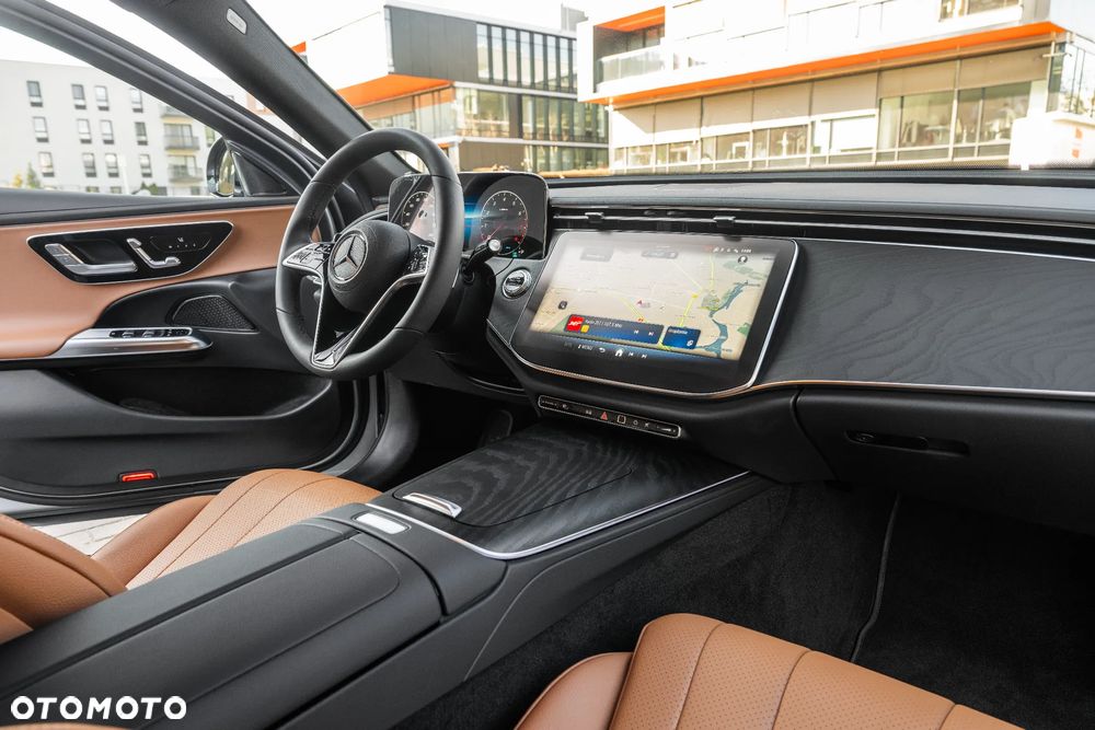 Mercedes-Benz Klasa E - 9