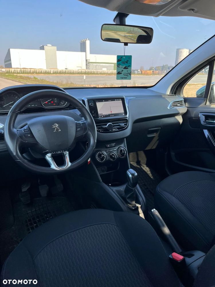 Peugeot 208 1.2 PureTech Style - 8