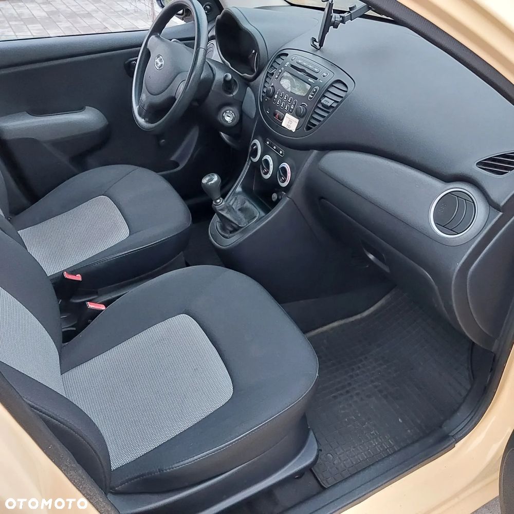 Hyundai i10 - 11